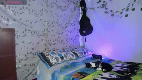 ariel_adan online show from February 3, 12:09 pm