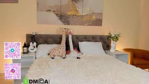 Snapshot of ariella_sol chatting on October 5, 1:36 am Ariella GTM3 Tue Wed Thu Fri Sat 0400 am-1030pm online show from October 5, 1:36 am