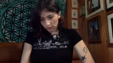 ariel  colin when hes here online show from March 10, 1:54 pm