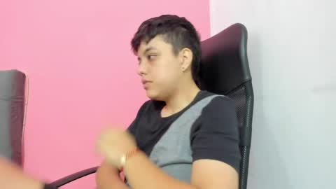 Aria  Cholee online show from April 6, 1:56 pm