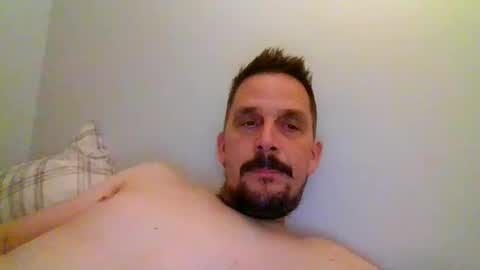 ariparikrigsmann online show from December 5, 10:39 pm