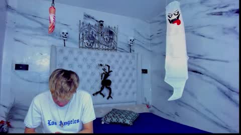 celina online show from October 23, 2:35 am