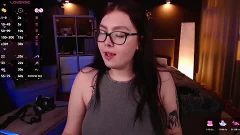 Astrid online show from March 12, 3:35 am