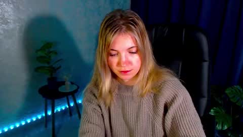 Snapshot of arlana_klart chatting on September 13, 1:19 am Arlana online show from September 13, 1:19 am