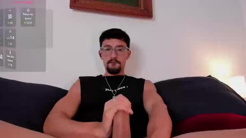 Arley Moren online show from May 4, 3:29 pm