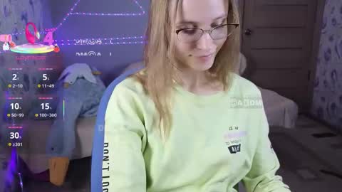 armurra online show from September 25, 3:30 pm