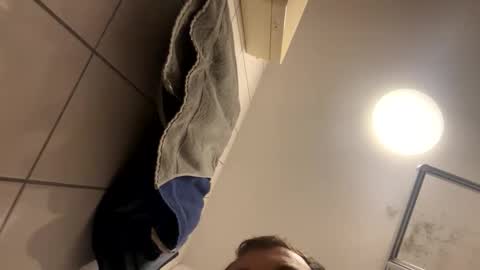 armyskater32 online show from October 5, 8:27 pm