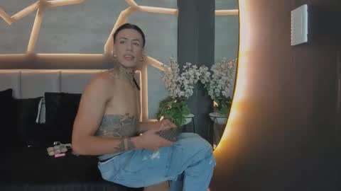 Arohom Lester online show from November 8, 11:13 am