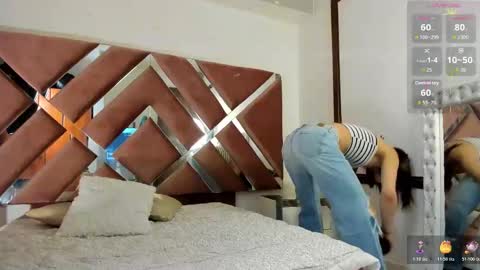 Aron cruz  online show from February 10, 1:25 pm