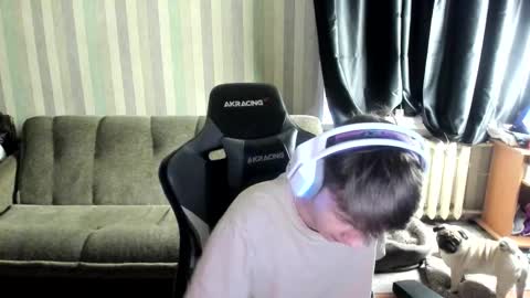 Snapshot of aron_neall chatting on October 22, 6:38 am biggest penis online show from October 22, 6:38 am