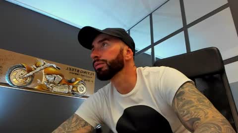 AronGrant online show from April 19, 9:43 am