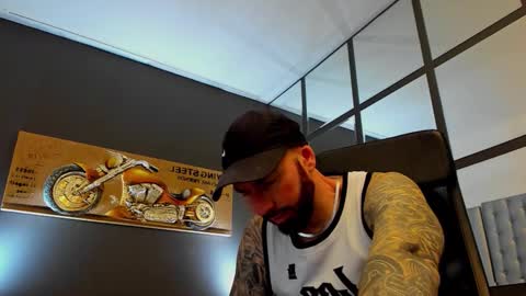 AronGrant online show from February 19, 11:31 am