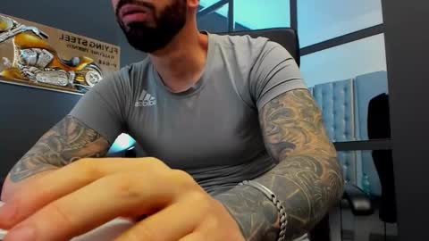 AronGrant online show from December 14, 10:43 am