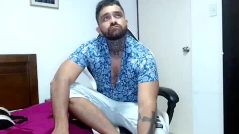 Snapshot of aronmiller404 chatting on September 28, 7:45 pm aronmiller online show from September 28, 7:45 pm