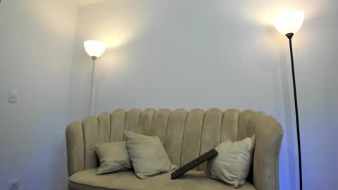 Snapshot of aroon_connor chatting on September 12, 1:29 am   online show from September 12, 1:29 am