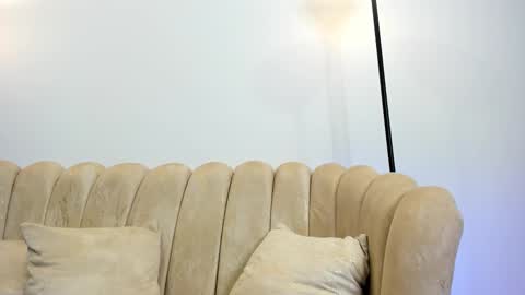 Snapshot of aroon_connor chatting on September 11, 1:29 am   online show from September 11, 1:29 am