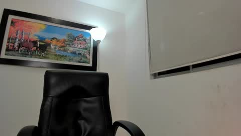 Snapshot of aroon_connor chatting on February 23, 2:29 am   online show from February 23, 2:29 am