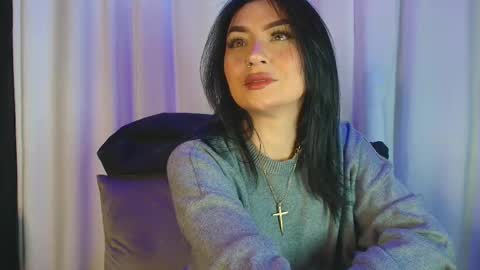    online show from November 22, 1:09 pm