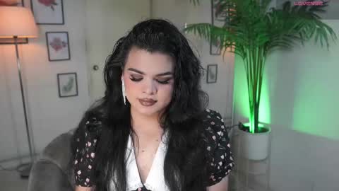 Snapshot of artechloe chatting on October 16, 11:14 pm Chloe online show from October 16, 11:14 pm