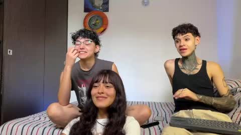   online show from May 23, 9:44 pm