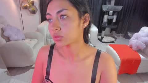 Snapshot of artemis_020 chatting on October 14, 1:08 am FENIX online show from October 14, 1:08 am