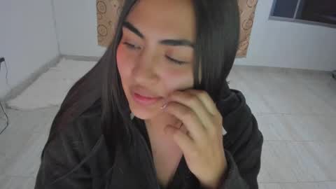 Snapshot of artemis_020 chatting on February 26, 4:30 am FENIX online show from February 26, 4:30 am