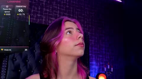 artemisablake online show from October 28, 5:25 pm