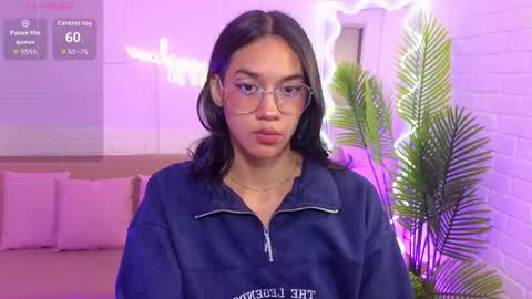 Snapshot of artemiss_tay chatting on October 6, 7:10 pm artemiss_tay online show from October 6, 7:10 pm