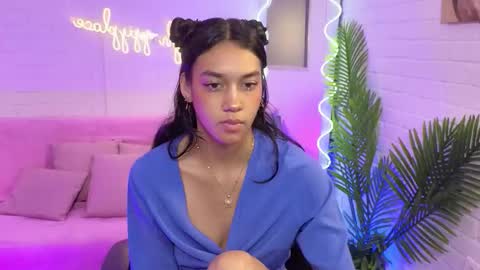 Snapshot of artemiss_tay chatting on September 9, 7:25 pm artemiss_tay online show from September 9, 7:25 pm