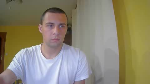 A online show from October 17, 10:25 pm