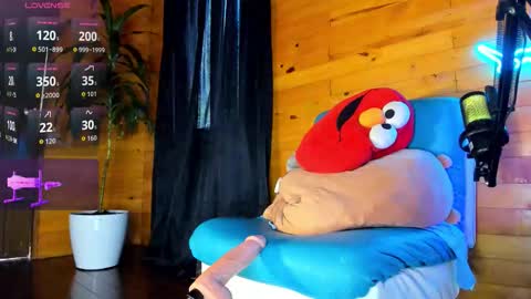 Arthur online show from November 12, 3:25 pm