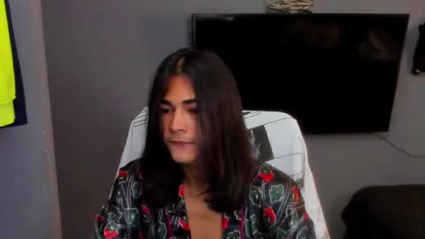 I AM HERE online show from March 11, 2:32 am