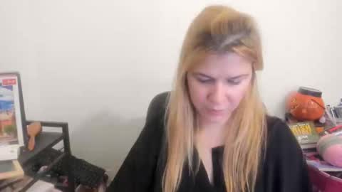 MIA online show from April 15, 8:42 pm