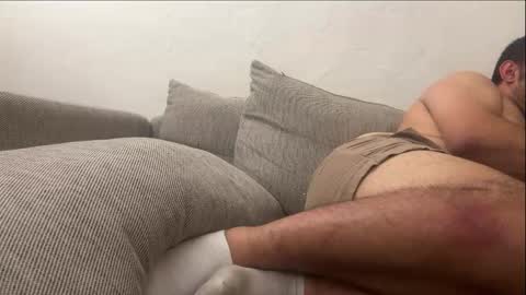 artyparty818 online show from October 5, 11:29 am