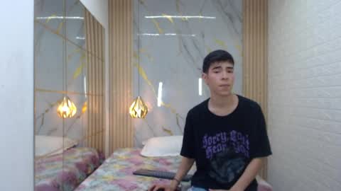 ash_kai online show from June 22, 8:38 pm