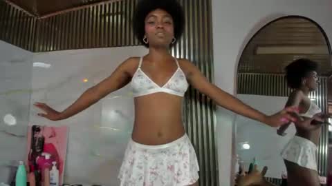 asha_zuri69 online show from July 8, 2:31 pm