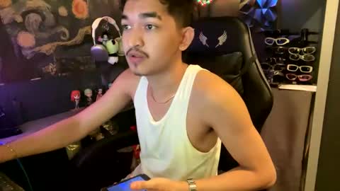 Ash Cross online show from December 1, 12:25 pm