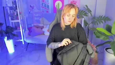 AshleyAshe  online show from September 23, 2:16 am