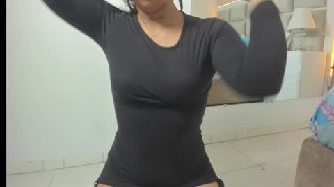 ashlee_cutee_ online show from February 22, 1:14 pm