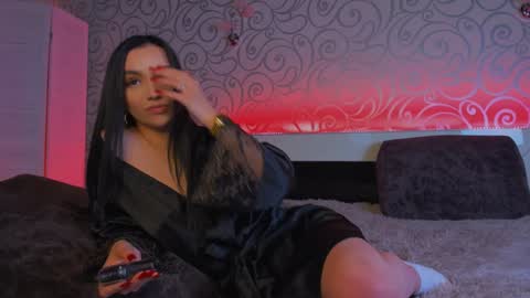 Snapshot of ashleroy chatting on December 20, 12:27 pm veronika online show from December 20, 12:27 pm