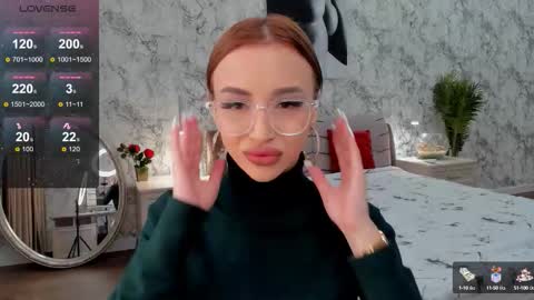 Snapshot of ashleroy chatting on September 10, 8:15 am veronika online show from September 10, 8:15 am