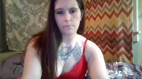 Snapshot of ashley16chris chatting on March 1, 3:05 pm black-widow99 online show from March 1, 3:05 pm