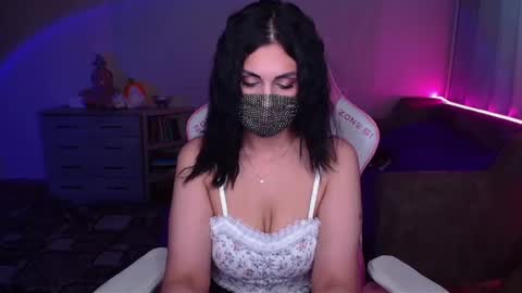   Yasmina   online show from February 26, 5:46 am