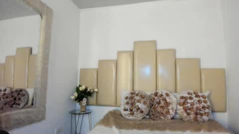 ashley online show from April 14, 1:53 am