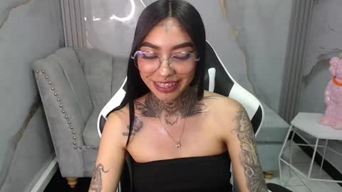 ashley_blum_v online show from October 1, 9:13 pm