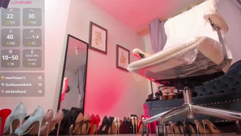 Snapshot of ashley_leon_ chatting on February 28, 6:09 pm ashley_leon_ online show from February 28, 6:09 pm