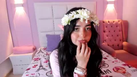 ashley_petit online show from August 7, 1:53 pm