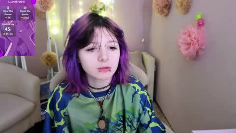 Ashley online show from April 2, 9:11 pm