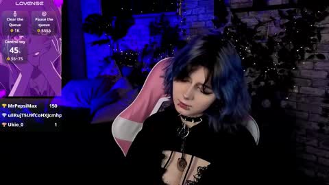 Ashley online show from March 13, 9:18 pm