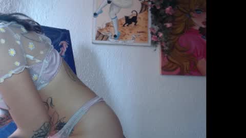 Snapshot of ashleyharper__ chatting on September 30, 6:07 pm ashleyharper__ online show from September 30, 6:07 pm